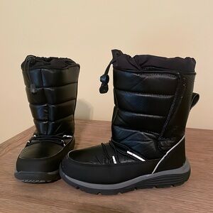 Lands’ End Black kids Snow boots Size 1